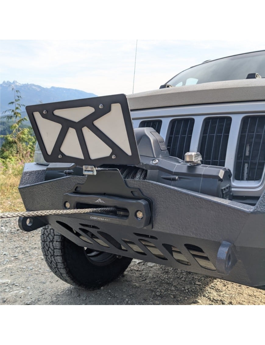 Cascadia 4x4 Flipster V3 CHF101 — uchylny uchwyt tablicy rejestracyjnej przed wyciągarką