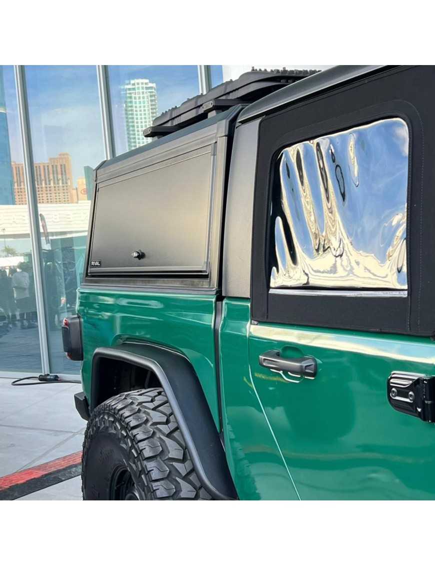 Aluminiowa zabudowa paki Rival 4x4 zamontowana na Jeepie Gladiatorze